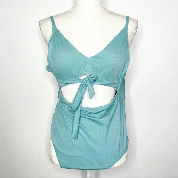 Shade & Shore One Piece Swim Suit Size Medium - Picture 2 of 7